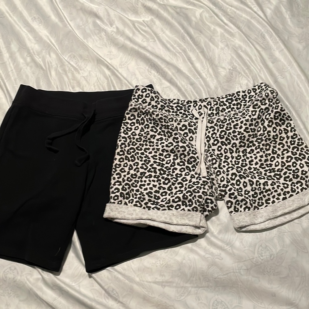 Two pair girls shorts